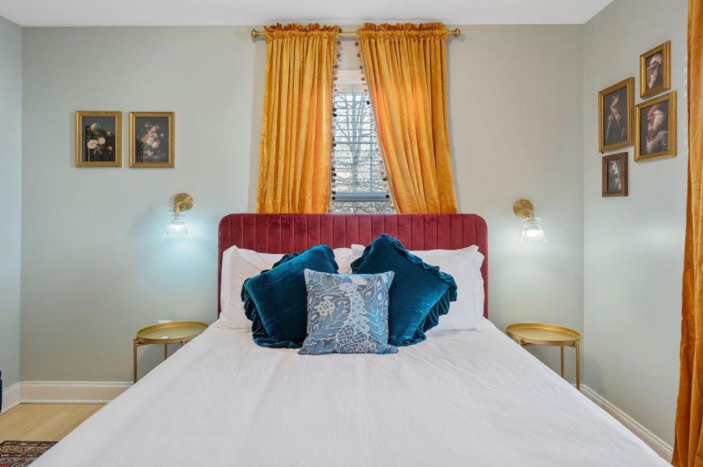 New Victorian Theme, 3Br, Lrg Backyard Close To Pnc Arena, Downtown, And Rdu Airport Raleigh Dış mekan fotoğraf